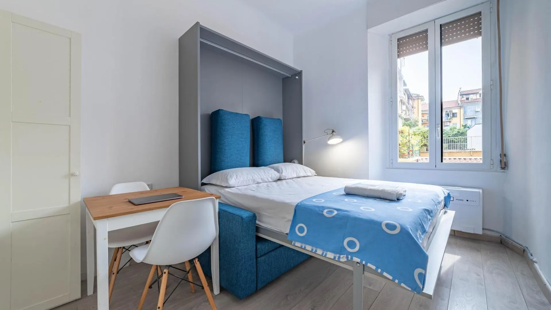 Appartamento Completo A Milano Isola - Cinque Minuti Da Porta Garibaldi Italy